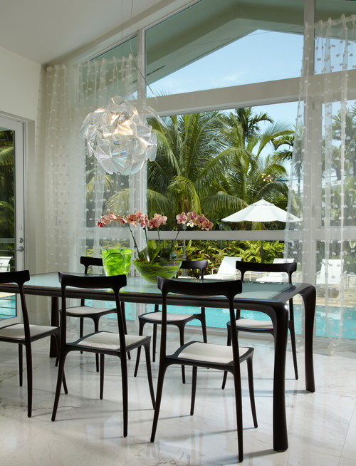 Contemporary Pool & Patio Design