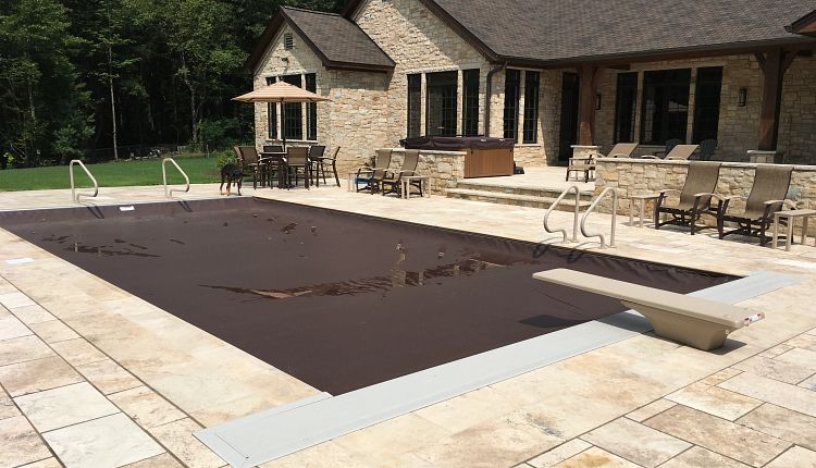 4 Signs It’s Time to Replace Your Automatic Pool Safety Cover