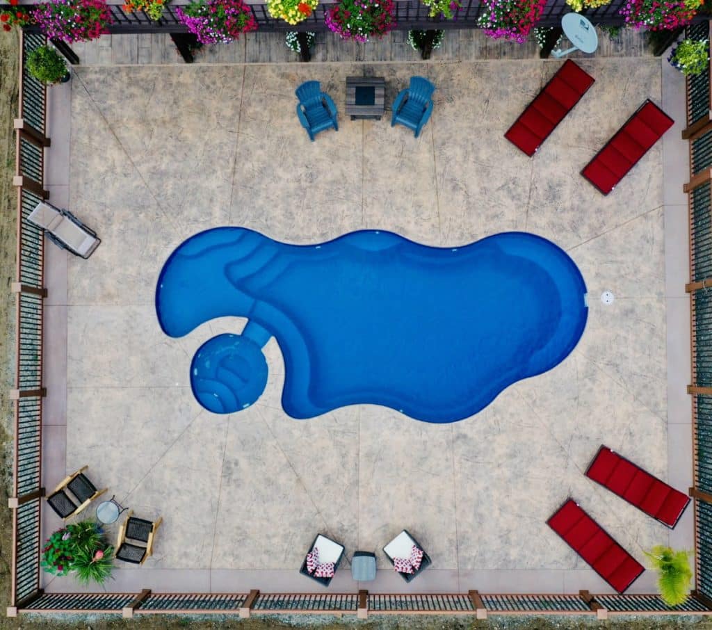 Why Choose a Fiberglass Pool?