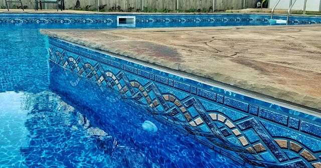 How to Detect a Leak in Your Vinyl Liner Swimming Pool